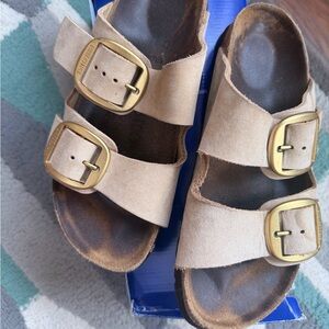 Birkenstock big gold buckles in Beige Suede Sandals. Size 37.